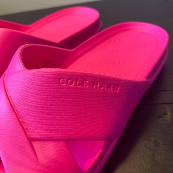 Cole Haan - Findra Pool Slide Sandal - Picture 7 of 12